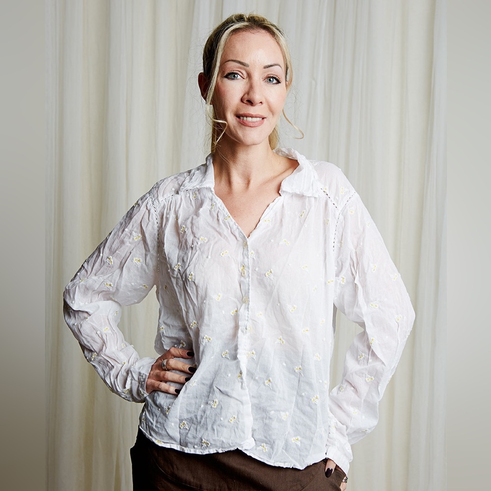 April Cornell White Floral Button Down Shirt XL